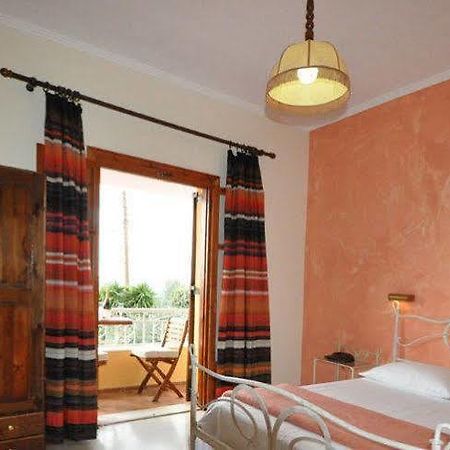 Stevens On The Hill Hotel Агиос Гордиос Екстериор снимка